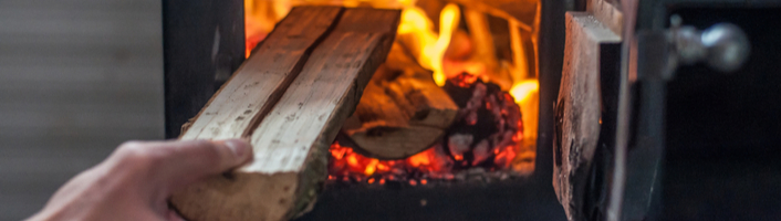 Laisser son poêle à bois allumé la nuit - Proxi-TotalEnergies