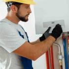 Comment choisir entre une chaudière à granulés et une chaudière à gaz ?