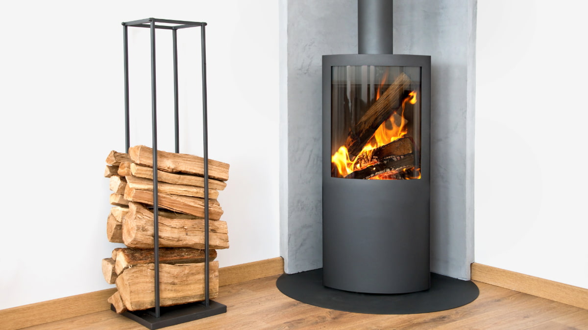 L'installation d'un poêle à bois pour une maison neuve